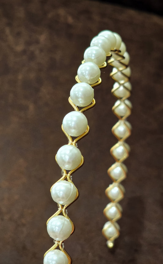 Dainty Pearl Headband